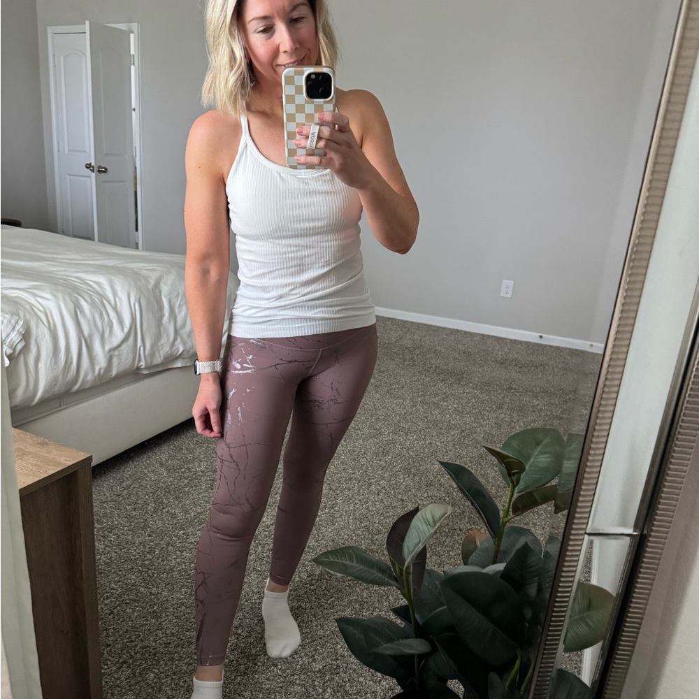 Beyond Yoga Mauve Leggings with Silver Accent Pattern